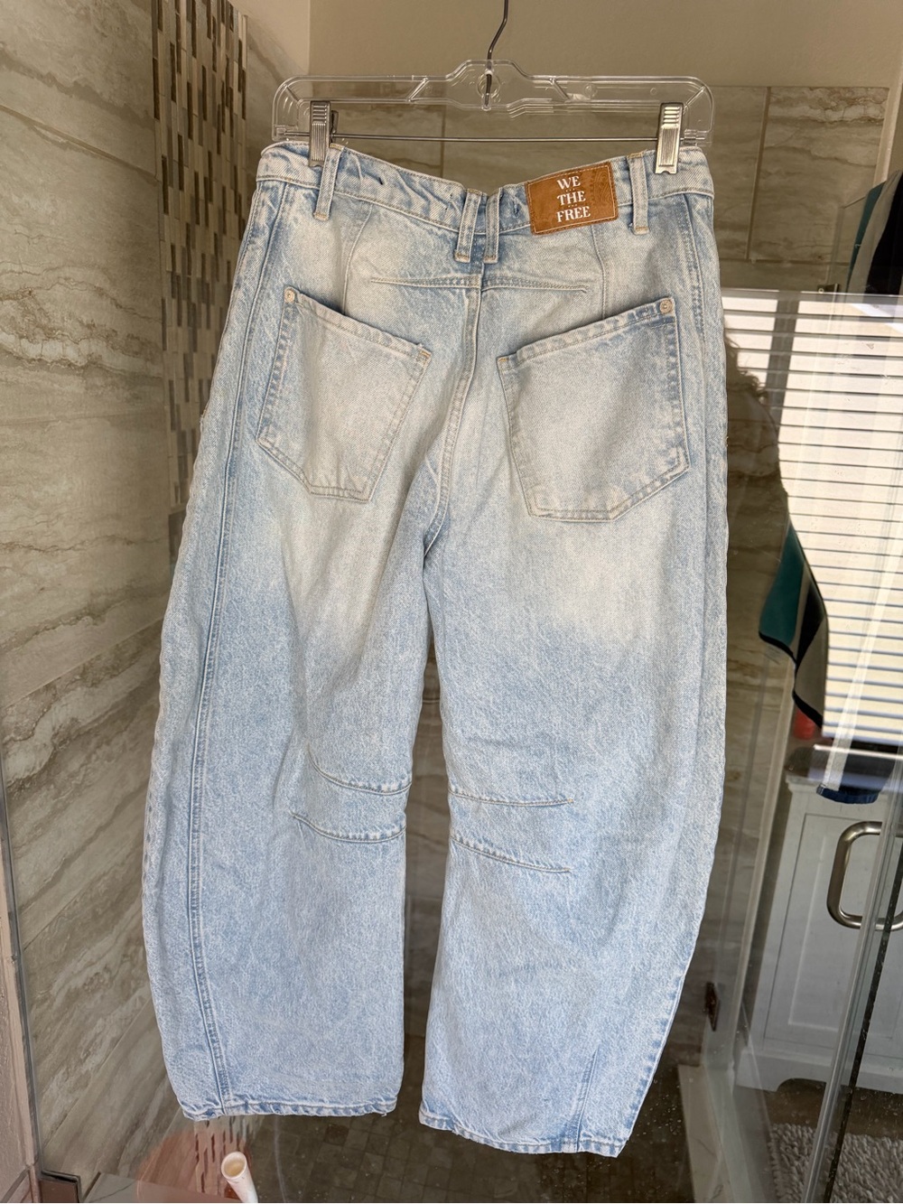 We the free barrel jeans - Picture 4 of 4